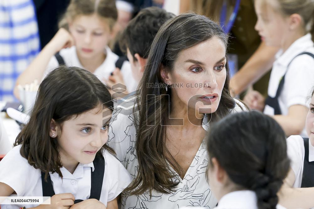 Queen Letizia At 84th Madrid Book Fair - Madrid