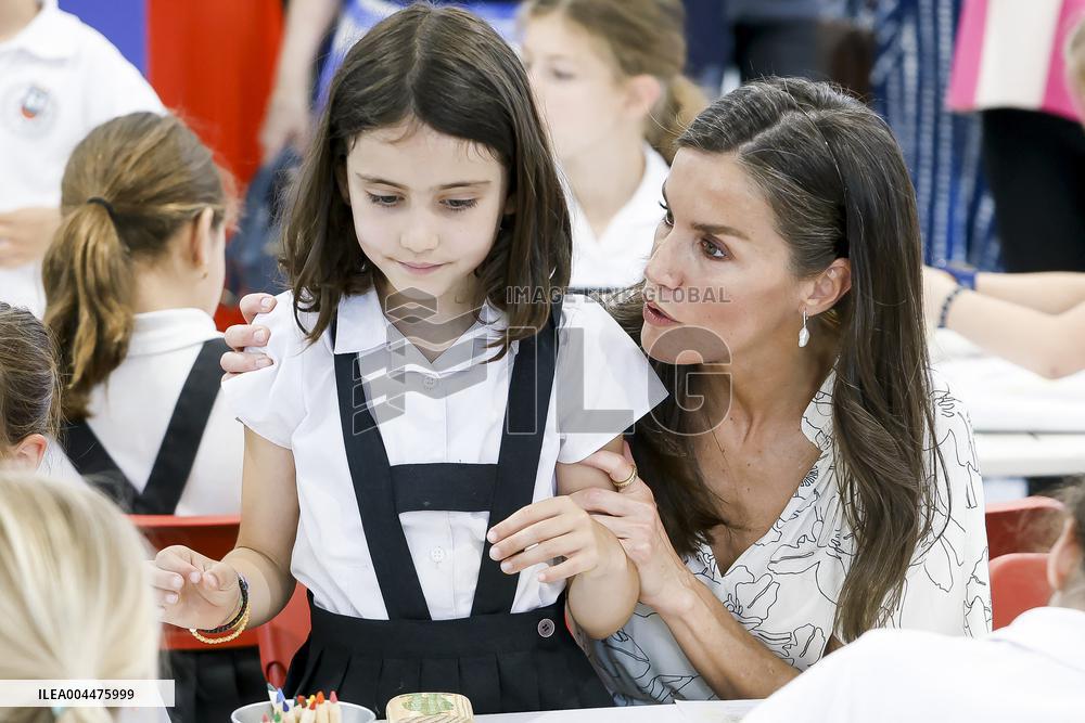 Queen Letizia At 84th Madrid Book Fair - Madrid