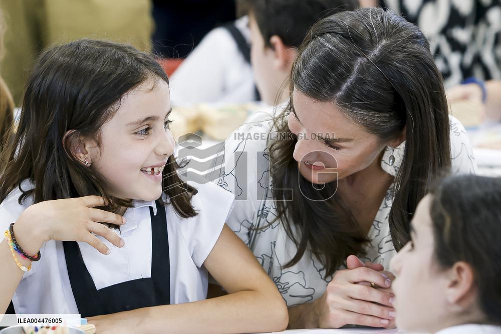 Queen Letizia At 84th Madrid Book Fair - Madrid