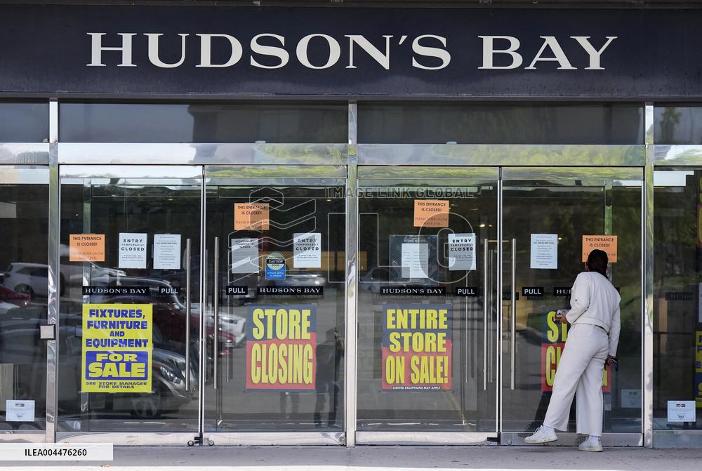 Hudson's Bay Closes All Stores - Canada