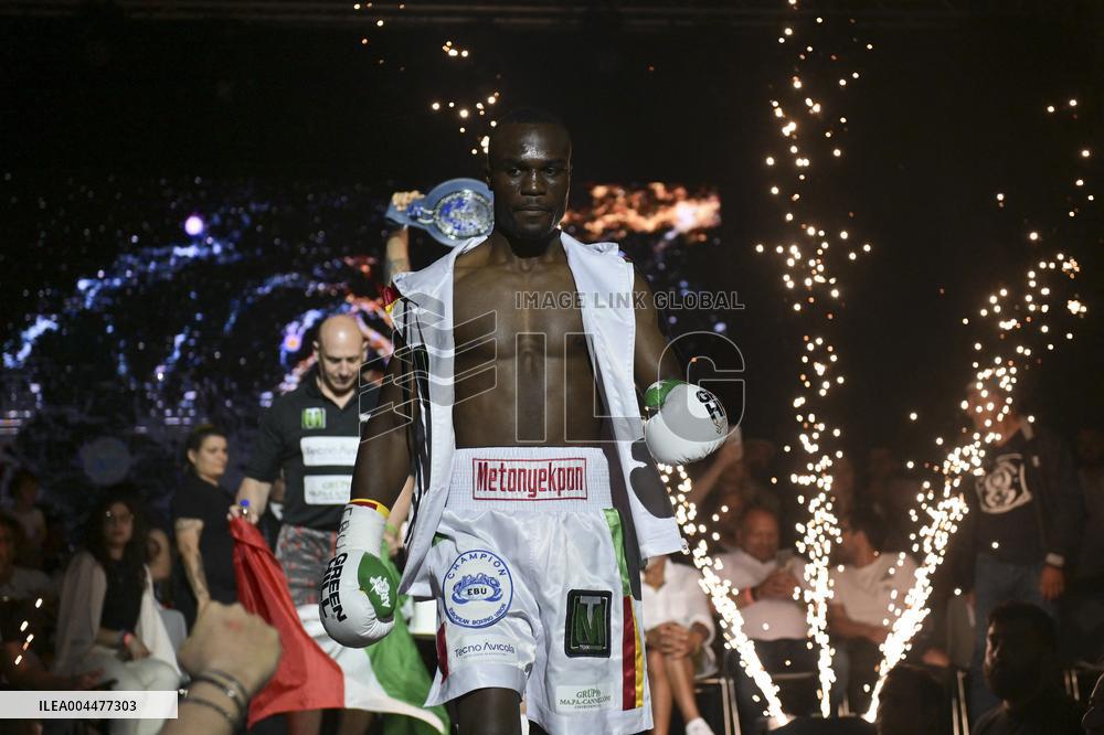 CONTATTO - Boxe - Titolo Europeo Silver Superleggeri - Metonyekpon vs Casamonica