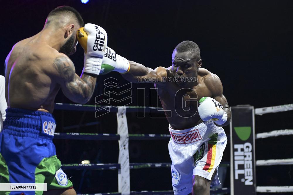 CONTATTO - Boxe - Titolo Europeo Silver Superleggeri - Metonyekpon vs Casamonica