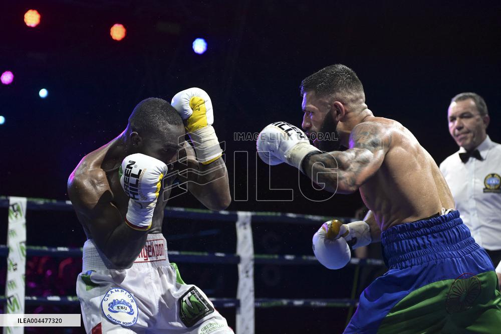 CONTATTO - Boxe - Titolo Europeo Silver Superleggeri - Metonyekpon vs Casamonica
