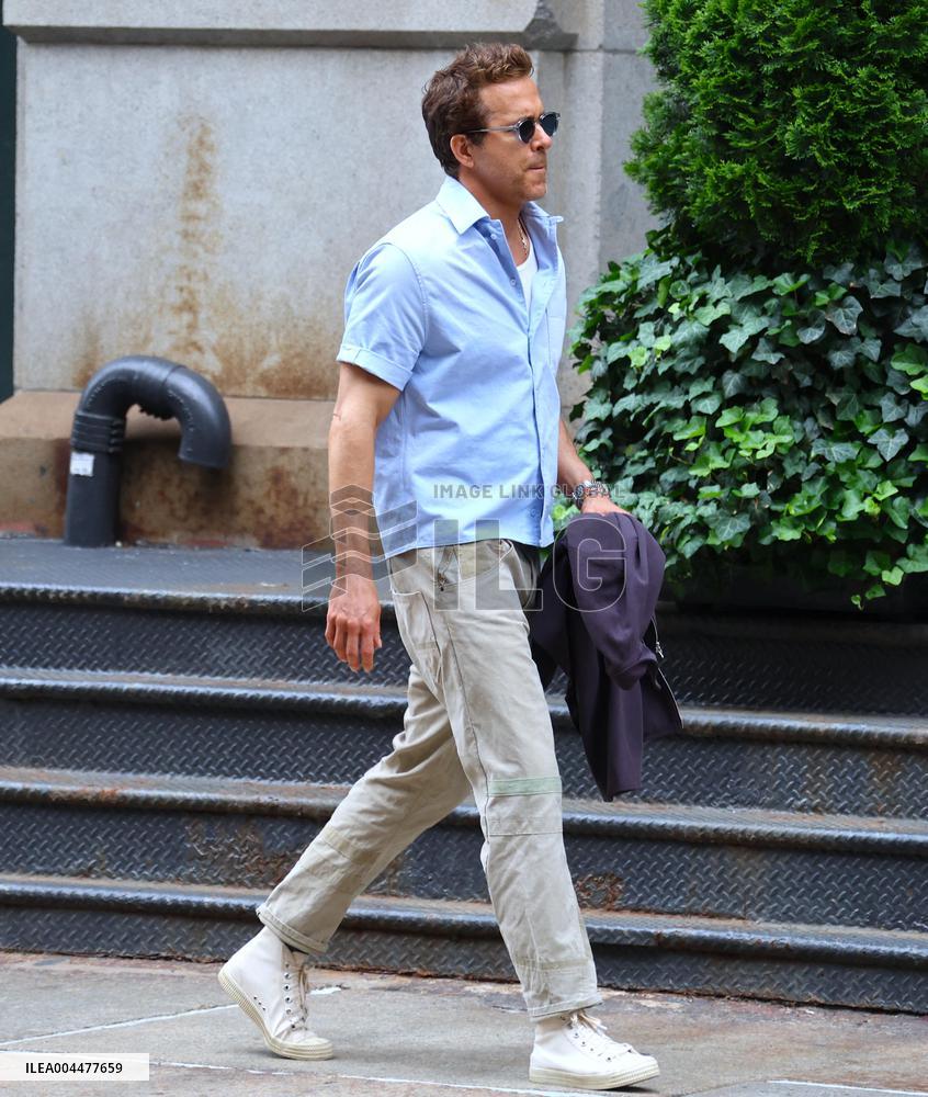 Ryan Reynolds out - NYC