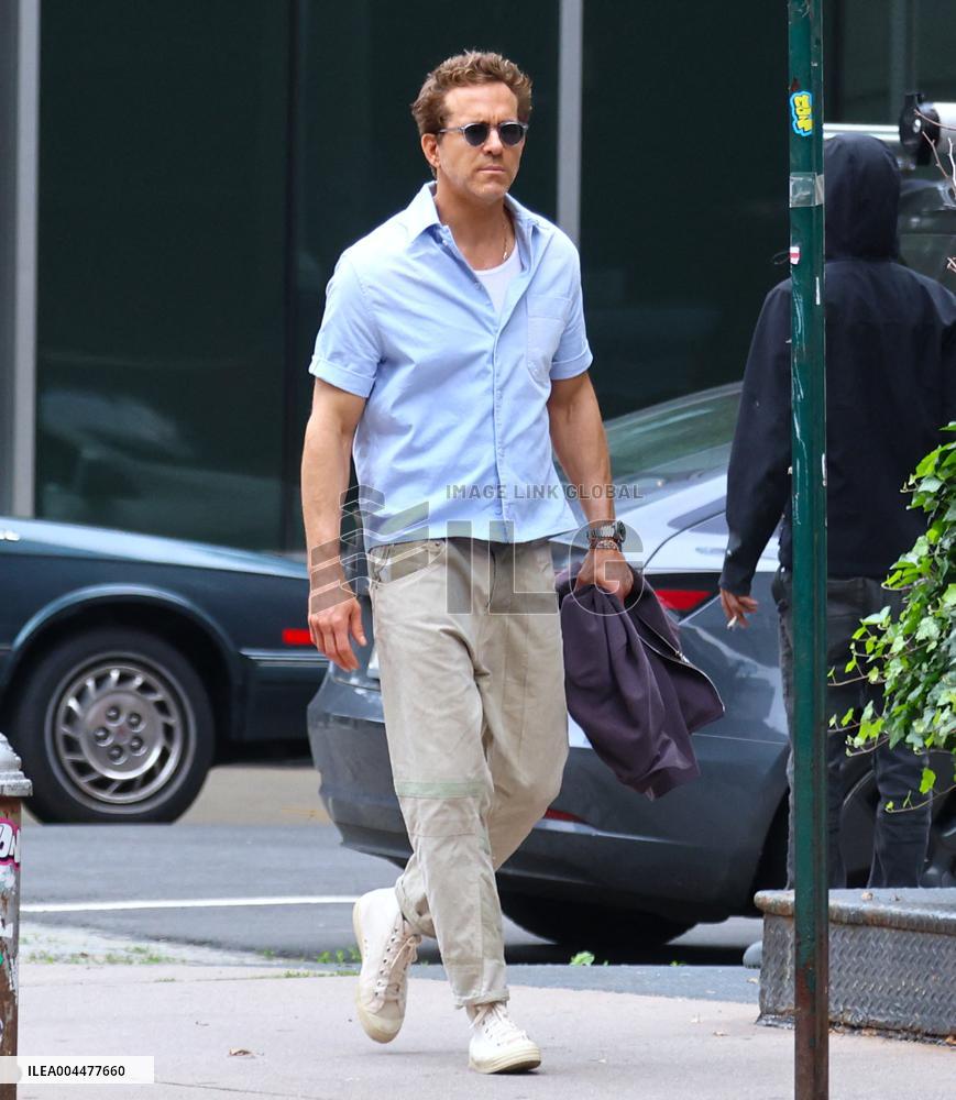 Ryan Reynolds out - NYC
