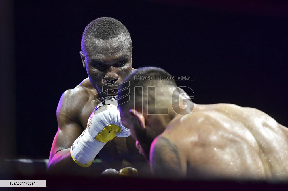 CONTATTO - Boxe - Titolo Europeo Silver Superleggeri - Metonyekpon vs Casamonica