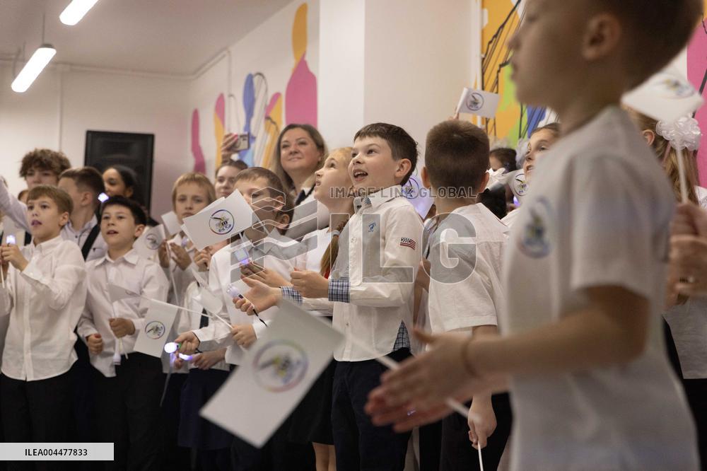 Last day in the underground school of High school graduates - Kharkiv