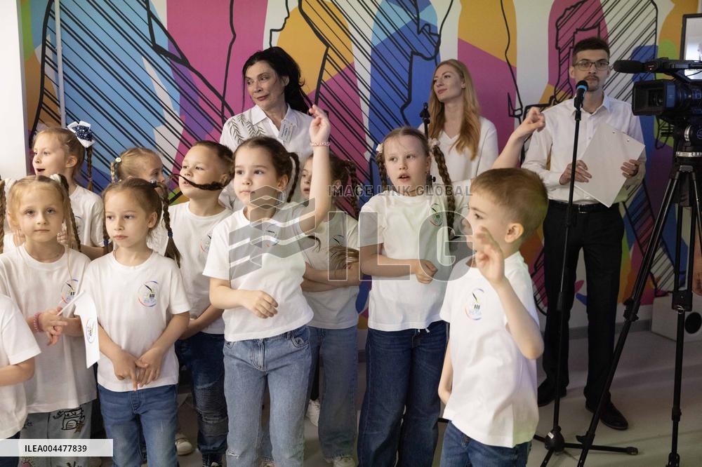 Last day in the underground school of High school graduates - Kharkiv