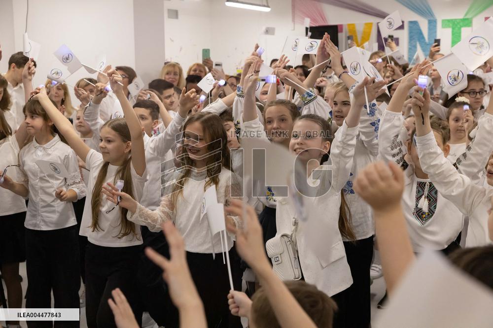 Last day in the underground school of High school graduates - Kharkiv