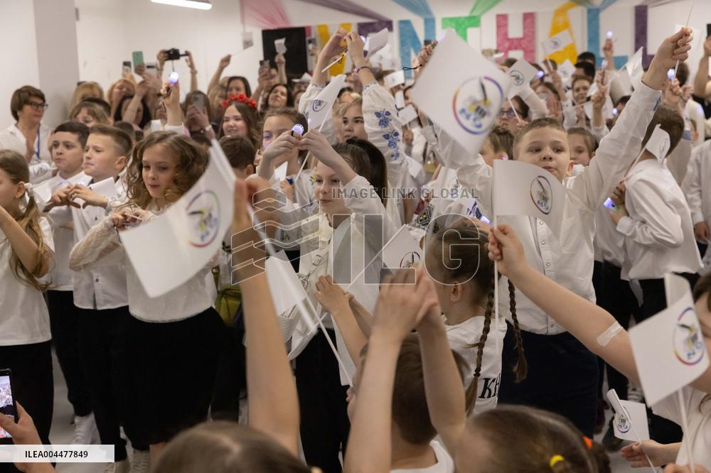 Last day in the underground school of High school graduates - Kharkiv