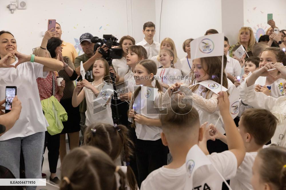 Last day in the underground school of High school graduates - Kharkiv