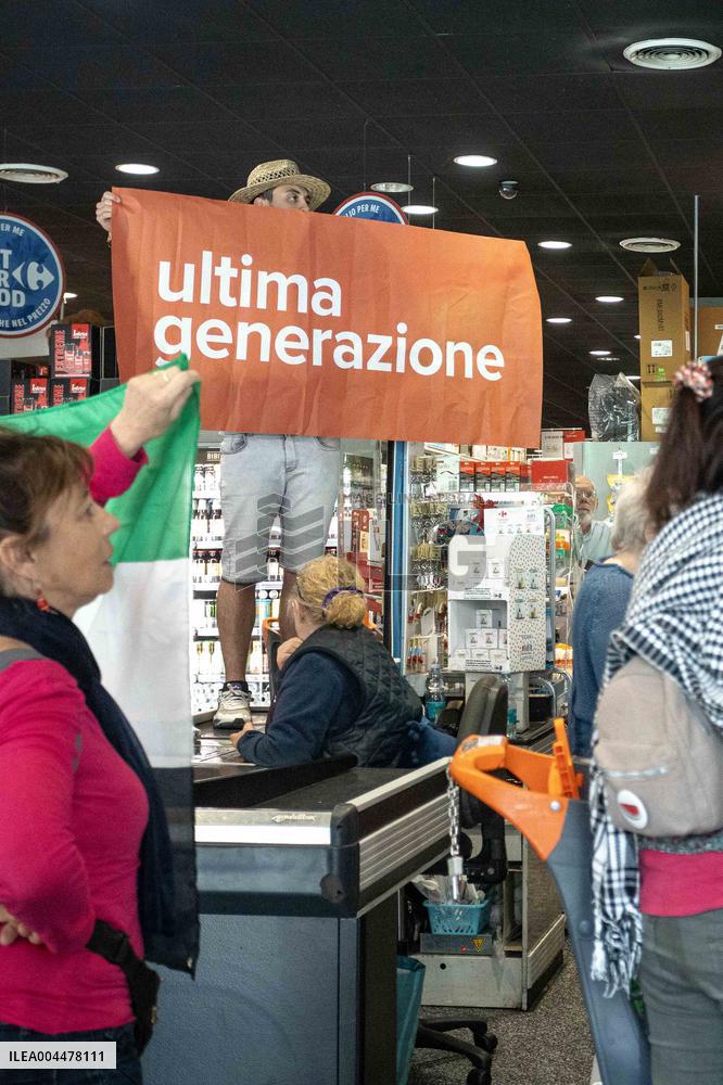 Via Spinoza Carrefour, latest generation action - Milan