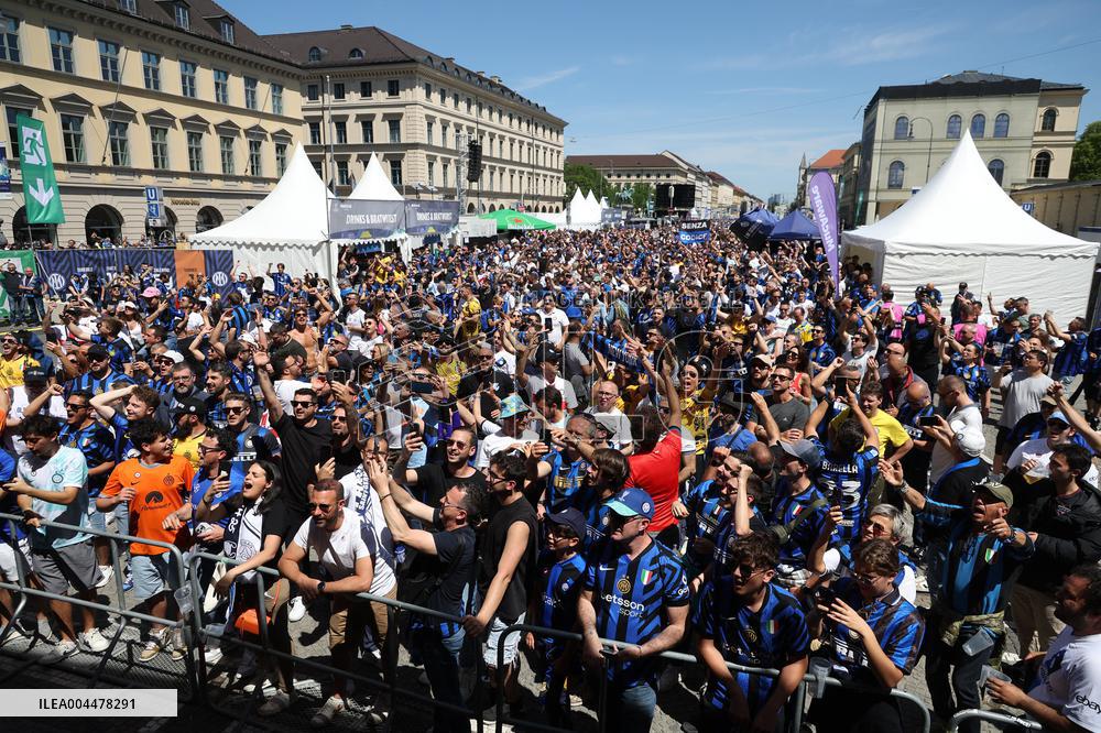 CALCIO - UEFA Champions League - Fans at the Champions League final