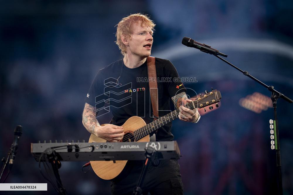 Ed Sheeran Performs in Madrid - Spain