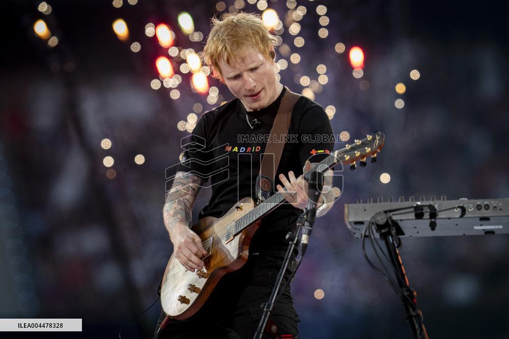 Ed Sheeran Performs in Madrid - Spain