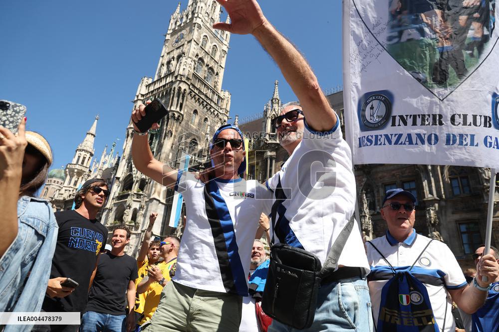 CALCIO - UEFA Champions League - Fans at the Champions League final