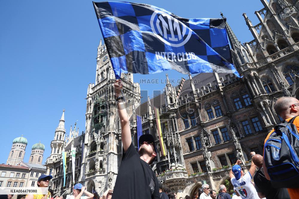 CALCIO - UEFA Champions League - Fans at the Champions League final