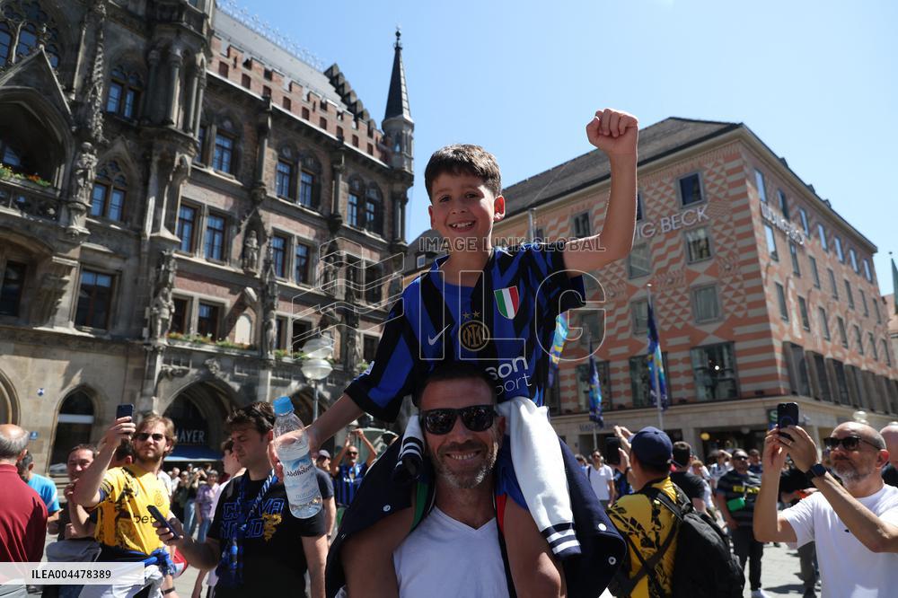 CALCIO - UEFA Champions League - Fans at the Champions League final