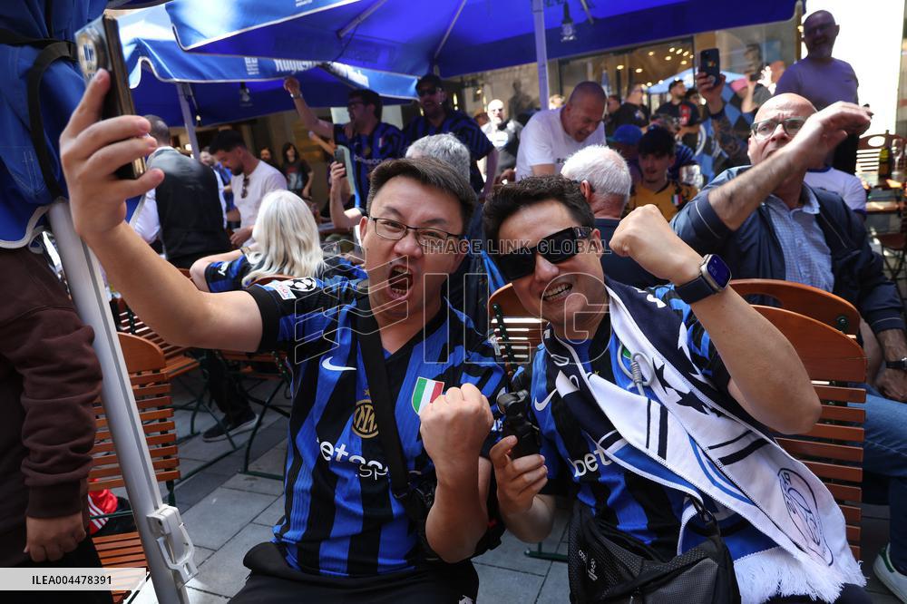 CALCIO - UEFA Champions League - Fans at the Champions League final