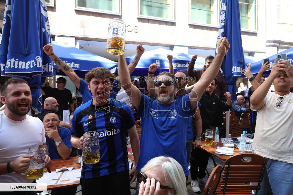 CALCIO - UEFA Champions League - Fans at the Champions League final