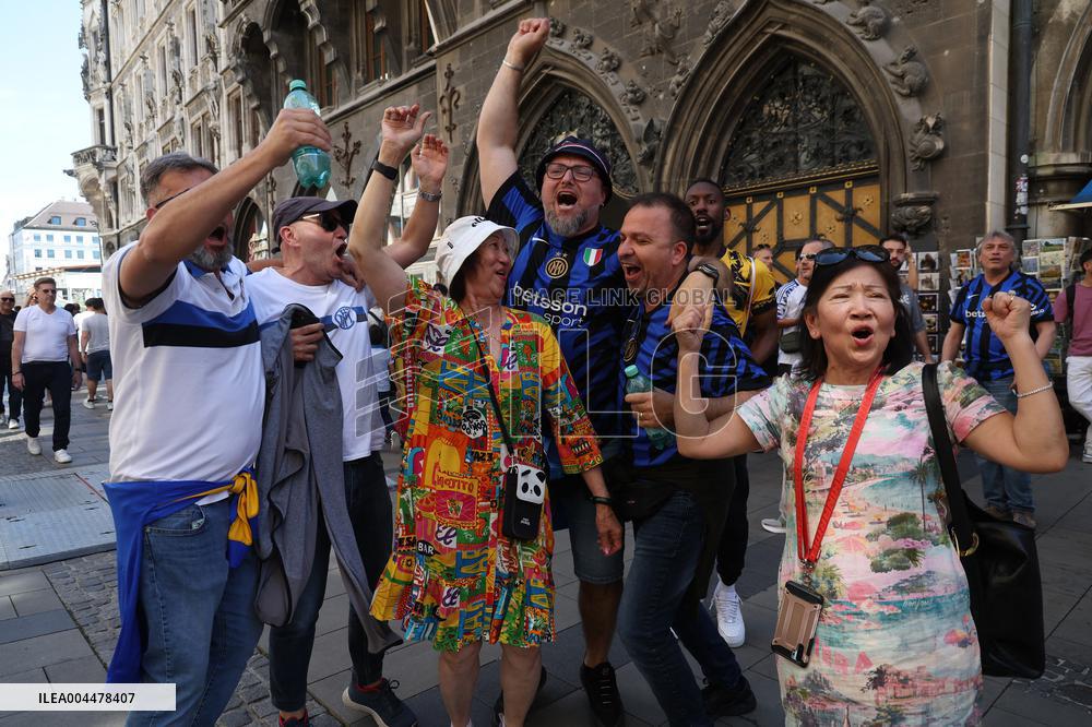 CALCIO - UEFA Champions League - Fans at the Champions League final
