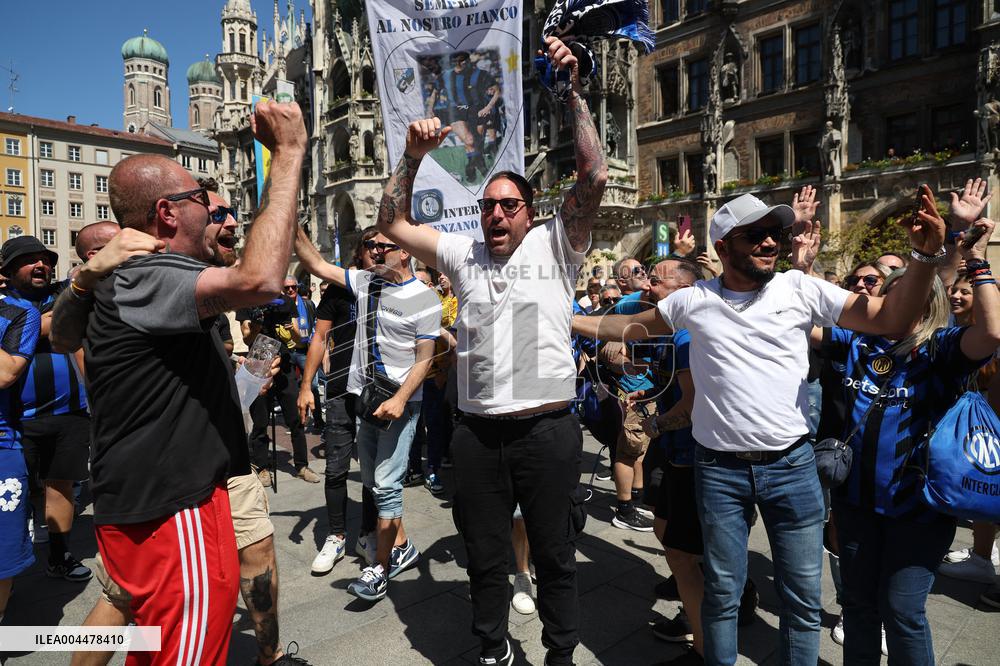 CALCIO - UEFA Champions League - Fans at the Champions League final