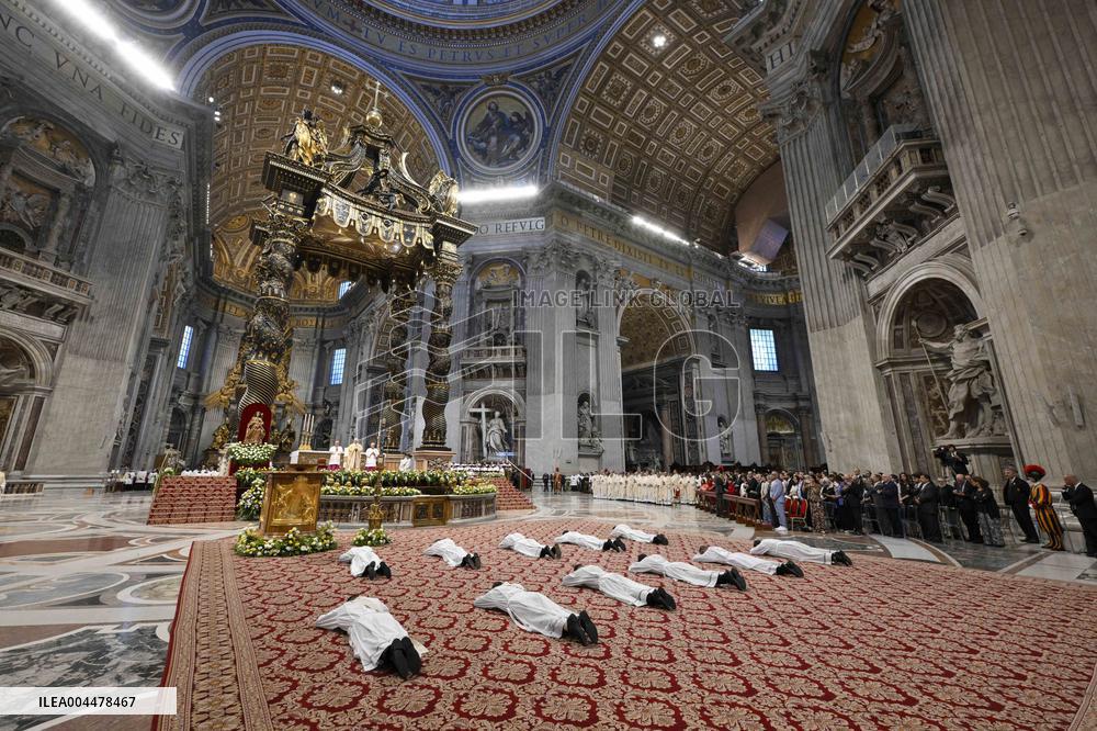 Pope Leo XIV Ordains 11 New Priests - Vatican