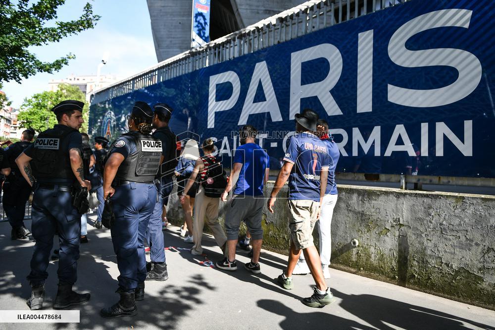 Champions League PSG vs Inter Milan - security - FA