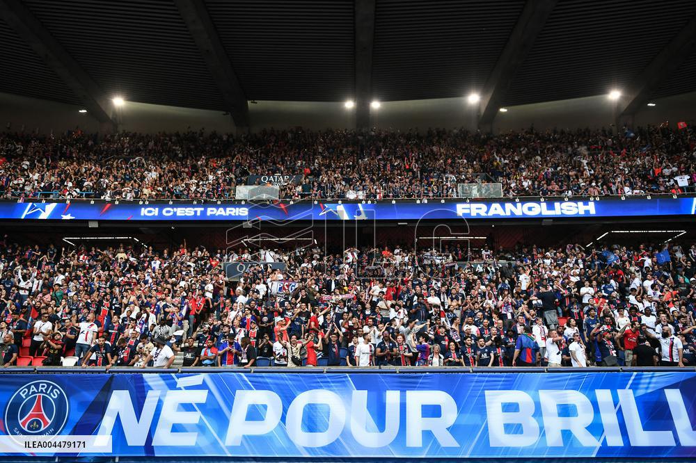 Champions League PSG vs Inter Milan in Paris - FA