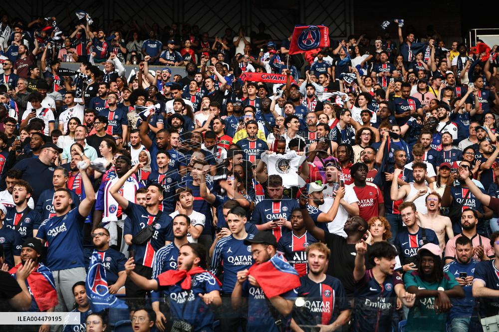 Champions League PSG vs Inter Milan in Paris - FA