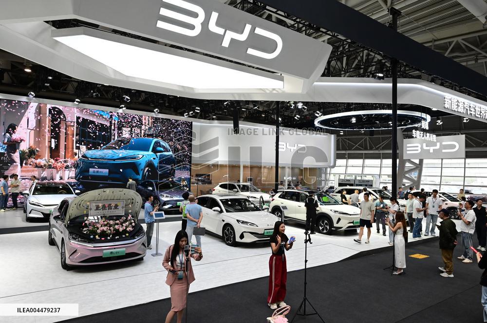 Fuzhou International Auto Show BYD Booth
