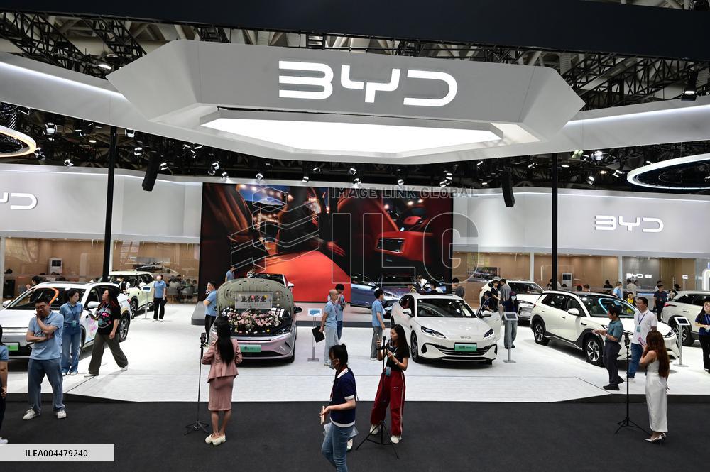 Fuzhou International Auto Show BYD Booth
