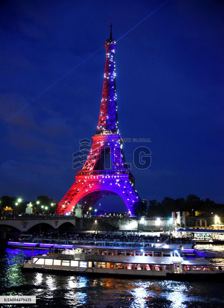 Eiffel Tower in the colors of Paris Saint-Germain - Paris
