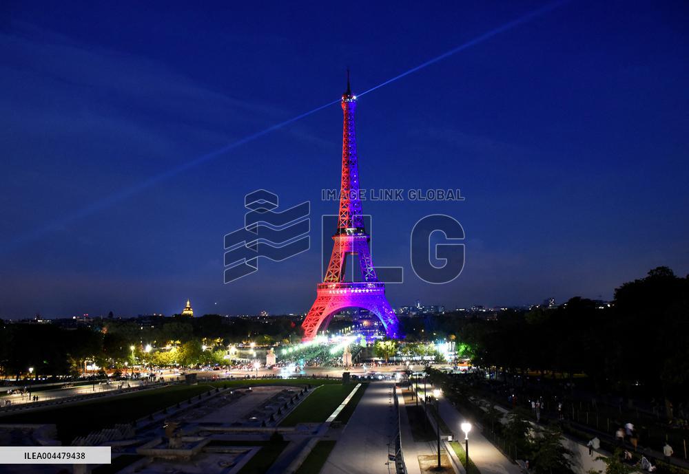 Eiffel Tower in the colors of Paris Saint-Germain - Paris