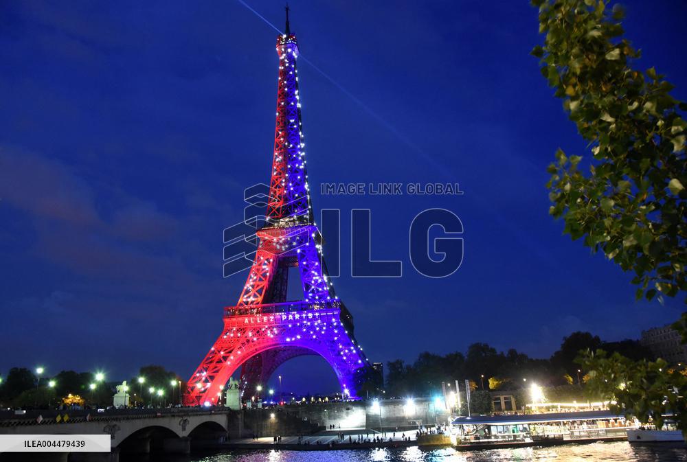 Eiffel Tower in the colors of Paris Saint-Germain - Paris