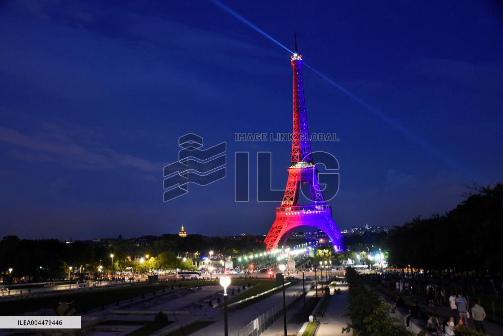 Eiffel Tower in the colors of Paris Saint-Germain - Paris