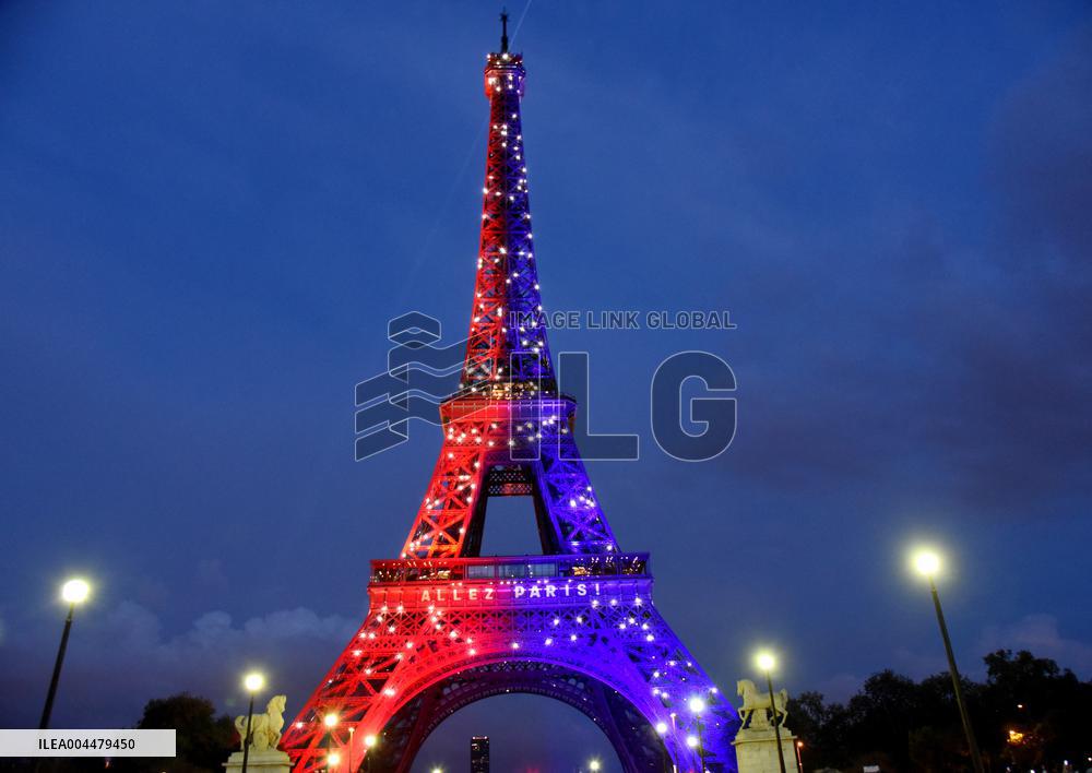 Eiffel Tower in the colors of Paris Saint-Germain - Paris