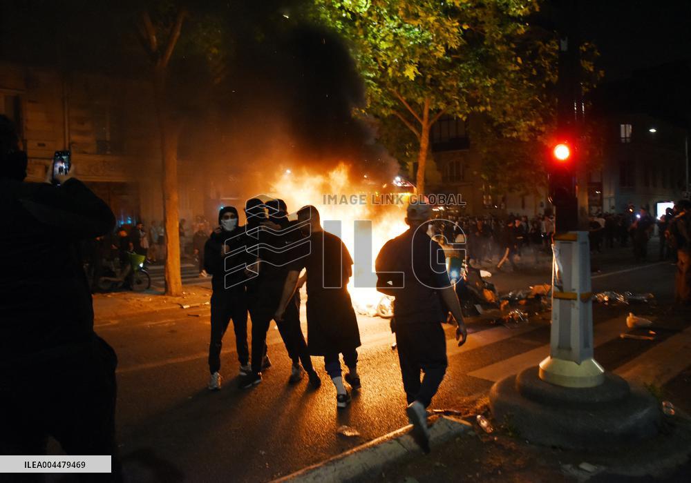 PSG supporters celebrate Champions League winning - Paris