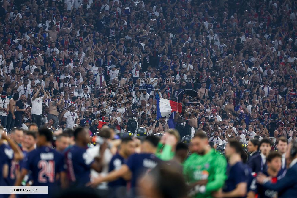 PSG Triumphs At UEFA Champions League Final - Munich