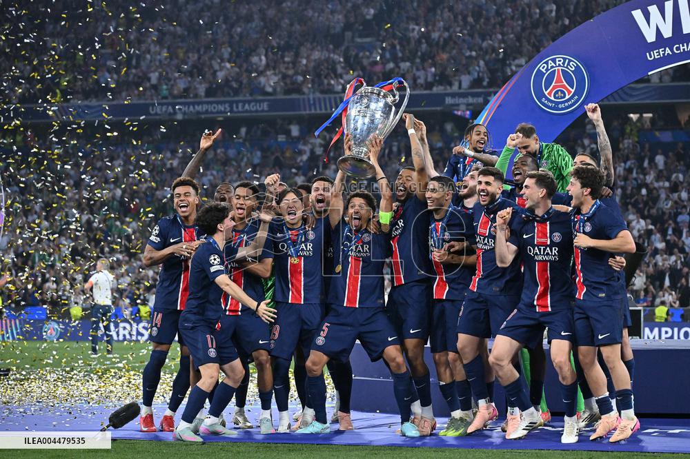 PSG Triumphs At UEFA Champions League Final - Munich
