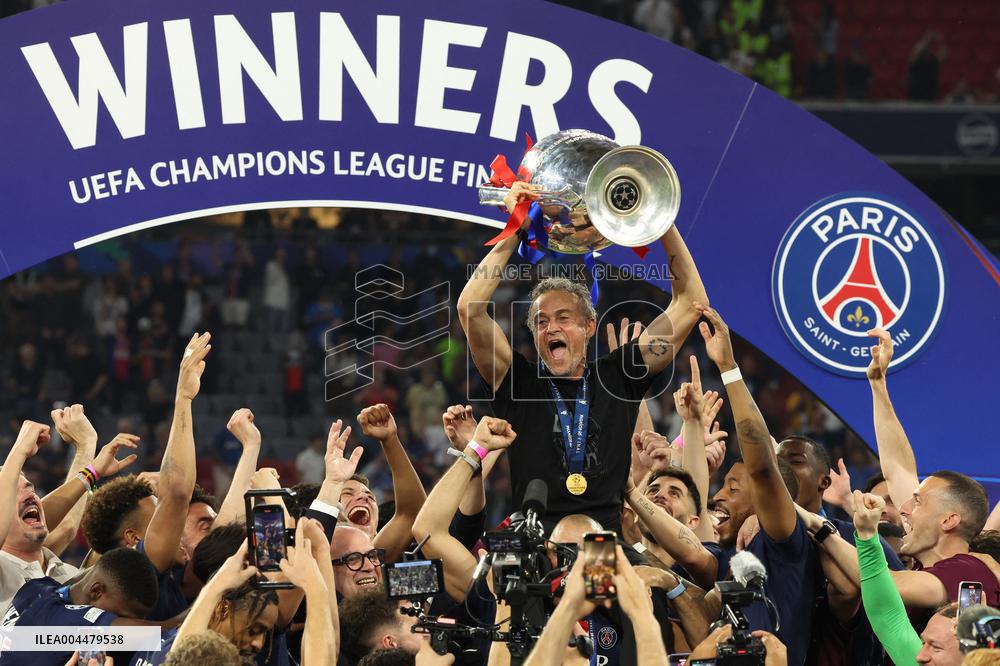 PSG Triumphs At UEFA Champions League Final - Munich