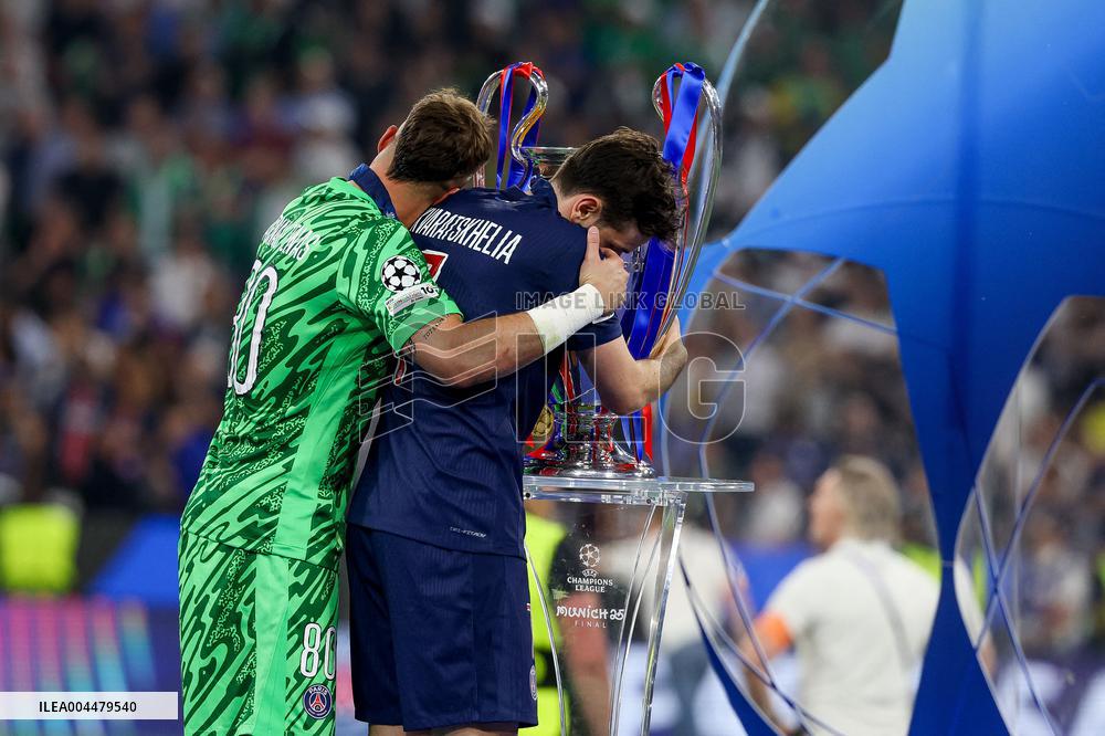 PSG Triumphs At UEFA Champions League Final - Munich