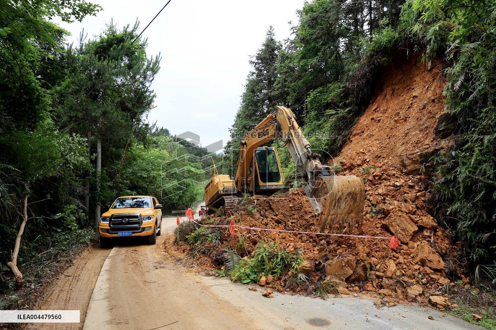 Road Collapse in Liuzhou