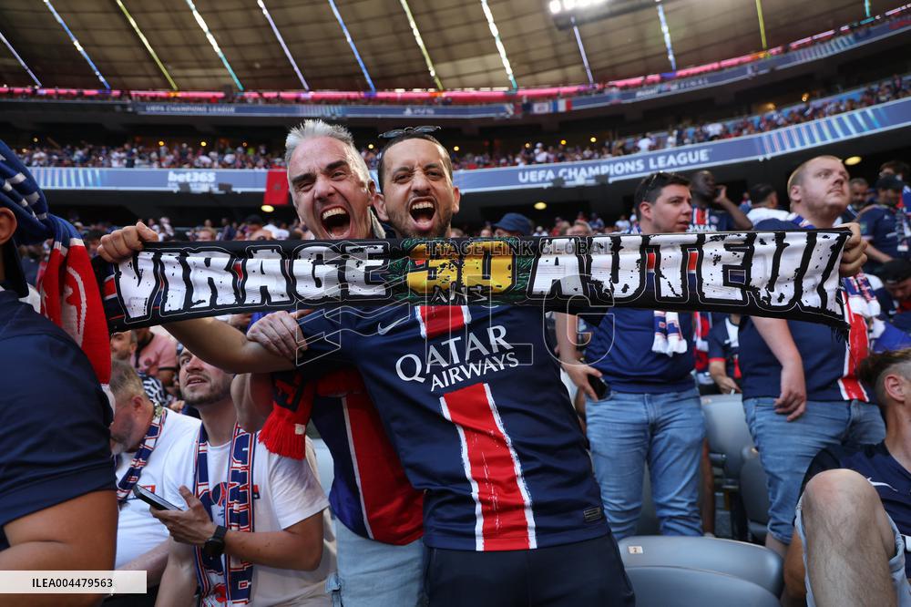 PSG Fans At UEFA Champions League Final - Munich