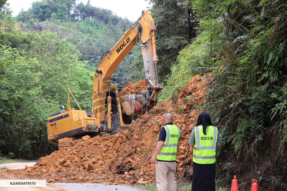 Road Collapse in Liuzhou
