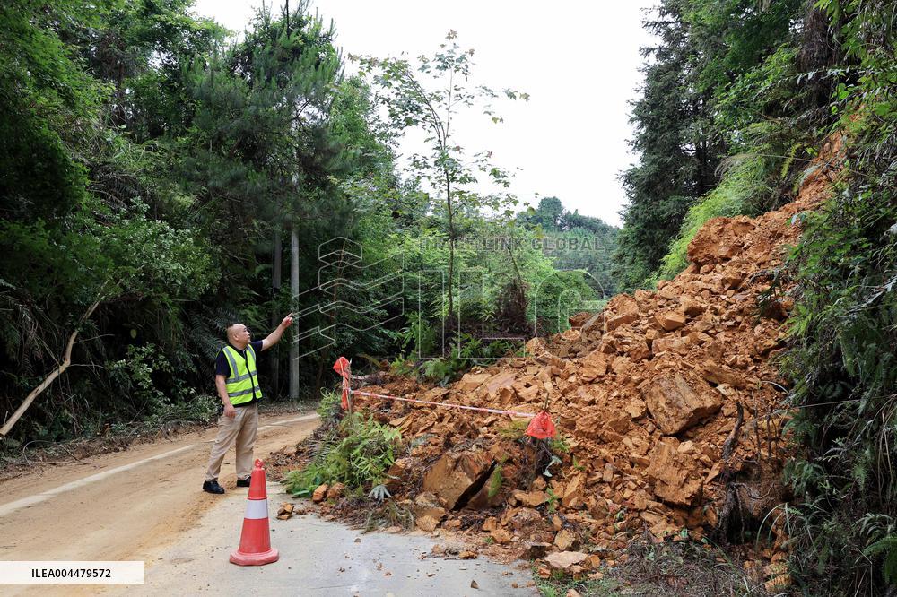 Road Collapse in Liuzhou