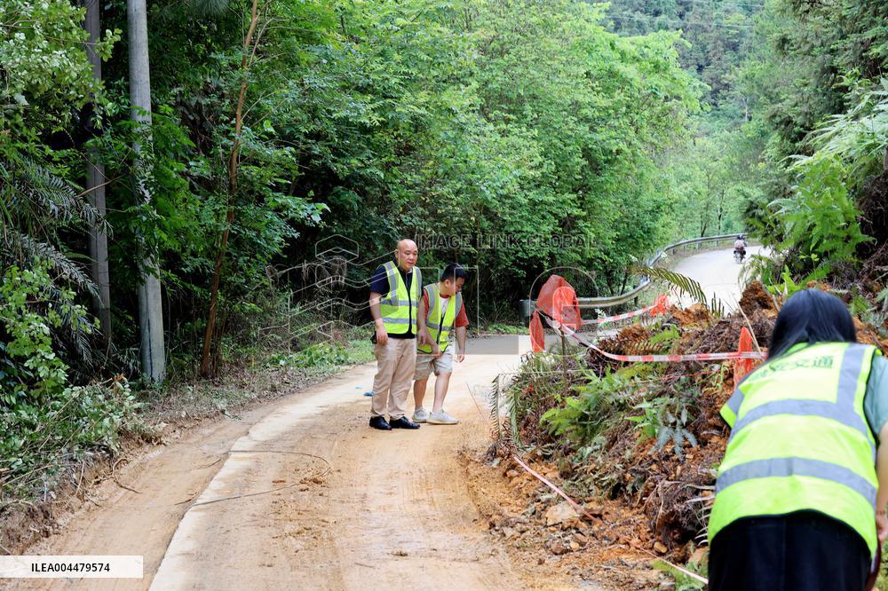 Road Collapse in Liuzhou