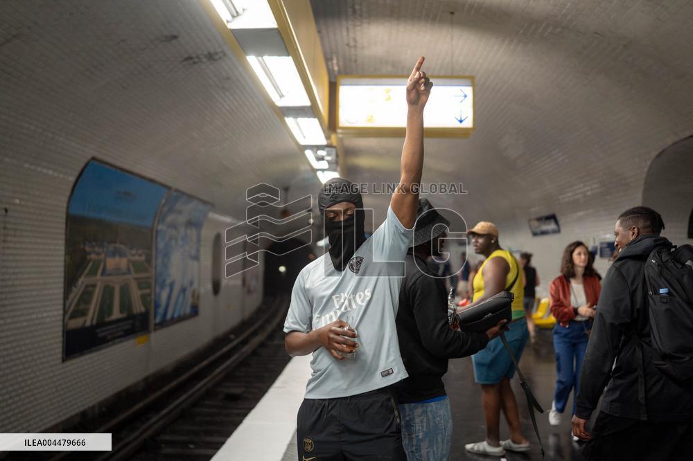 PSG Fans Celebrate Victory - UEFA Champions League Final - Paris