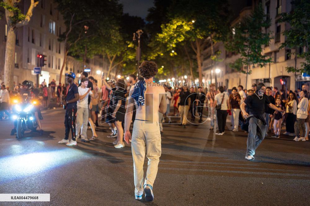 PSG Fans Celebrate Victory - UEFA Champions League Final - Paris