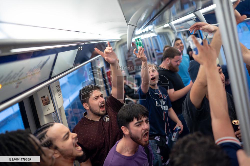 PSG Fans Celebrate Victory - UEFA Champions League Final - Paris